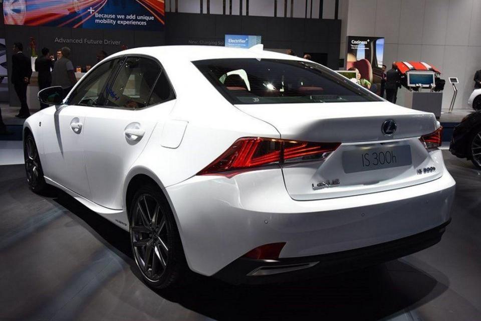 这几款新车不值买，二手市场却抢着要