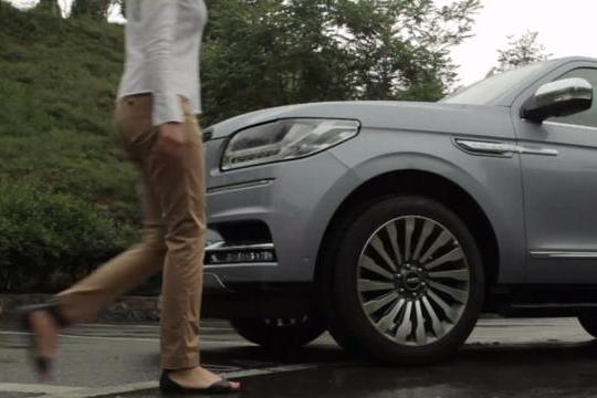 被它举高高！这才是正确拥抱领航员的方式