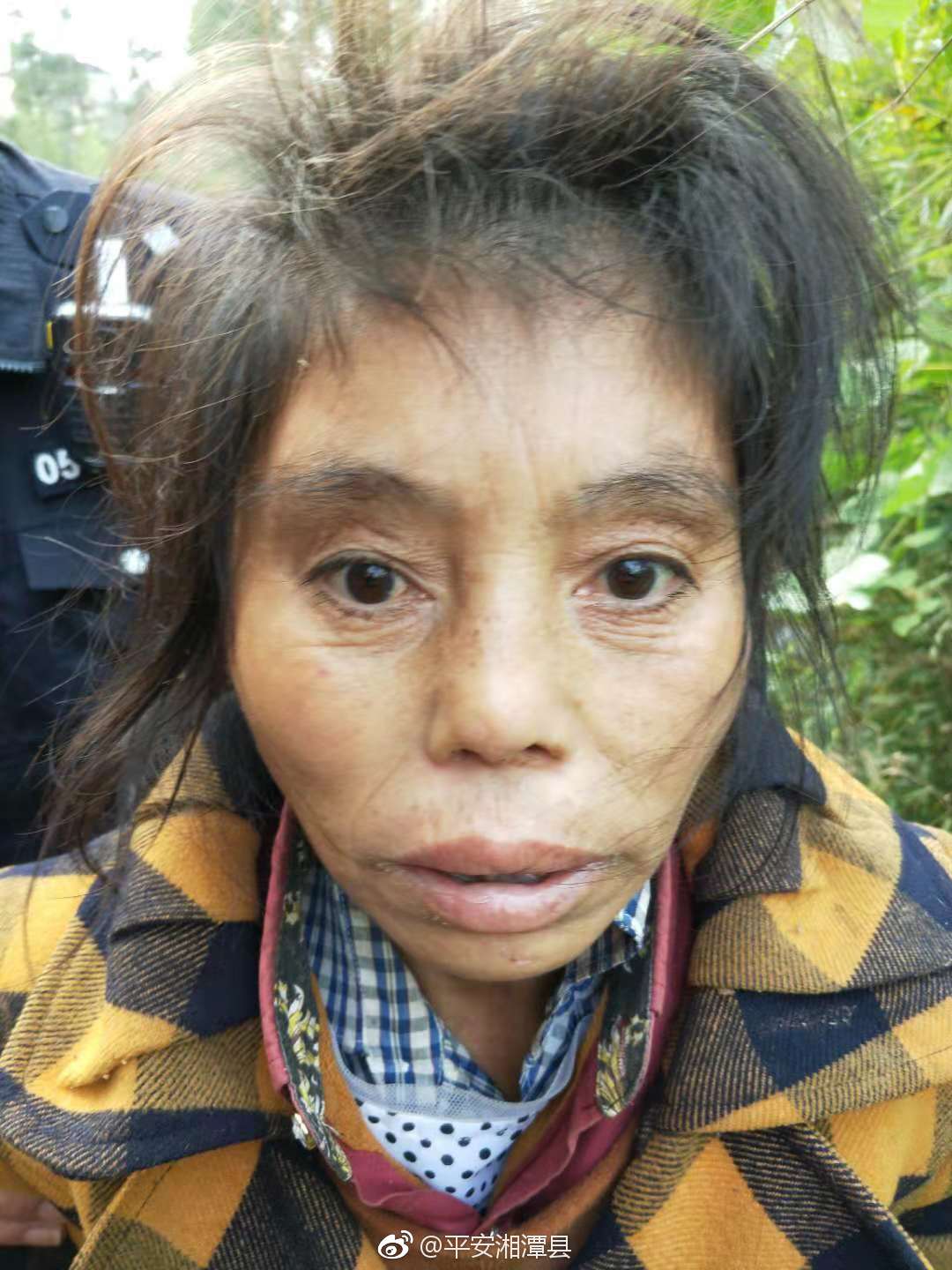 2018年11月19日8时许,青山桥派出所救助一女