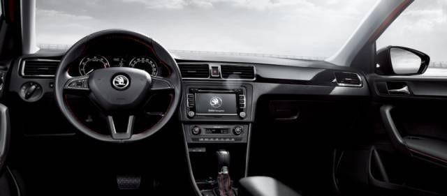 喜欢两厢车的爸爸们可以考虑, 两款既实用又时尚的小型车