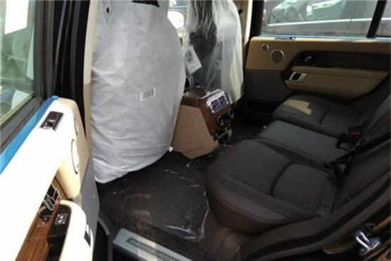 18款路虎揽胜行政3.0加长版 众多人追捧