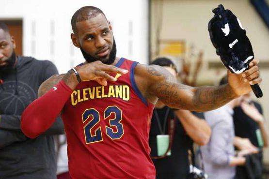 2019年NBA夺冠赔率公布! 七支球队力压骑士你