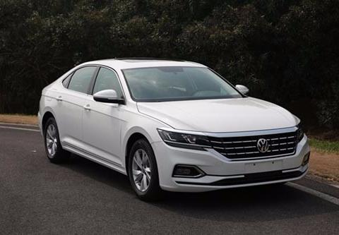 即将“同室操戈”？全新上汽大众帕萨特亮相！大嘴格栅太明显！