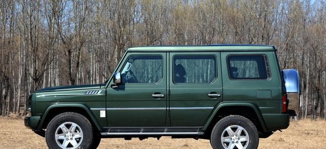 外形一样，奔驰的百万排队买，国产的内饰豪华只卖零头价却没人要