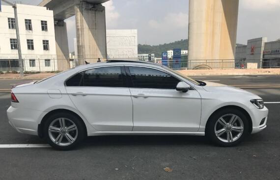 都说神车思域有多好, 但我却坚持提了这台车, 多花几万也值得