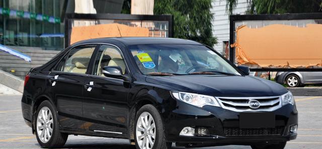 卖10万多配HUD抬头数字显示，卖不出不敢进货只能喊着停产