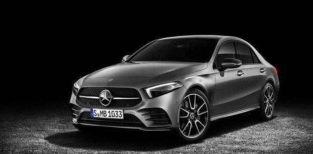 奔驰全新A级四门版假想图 2018年末亮相