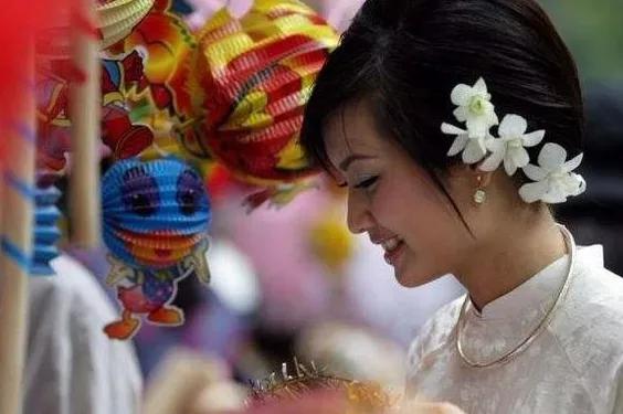 越南姑娘最赚钱职业,有一个服务,旅客体验后不