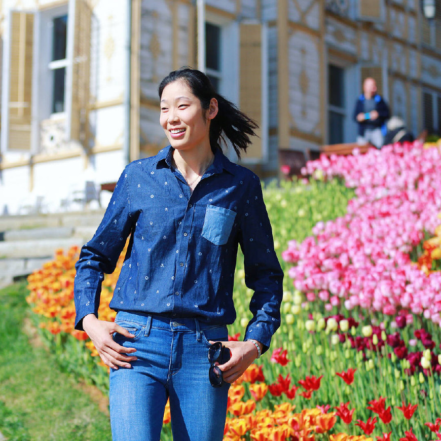 春风十里不如你,朱婷踏青郊游美翻了