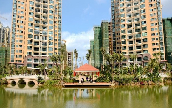 买房选一梯两户好不好?听内行人一分析,后悔家