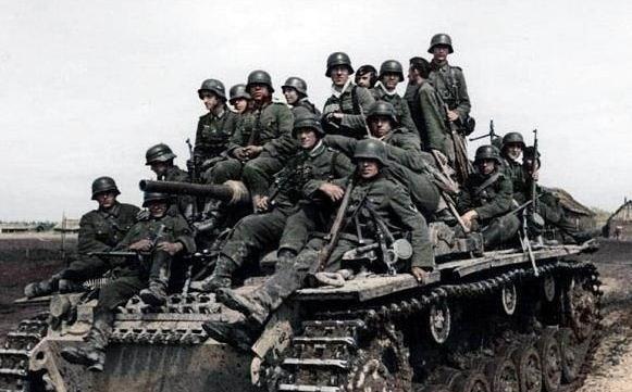 1个德国步兵师打1个日本师团谁胜?这场兵力相