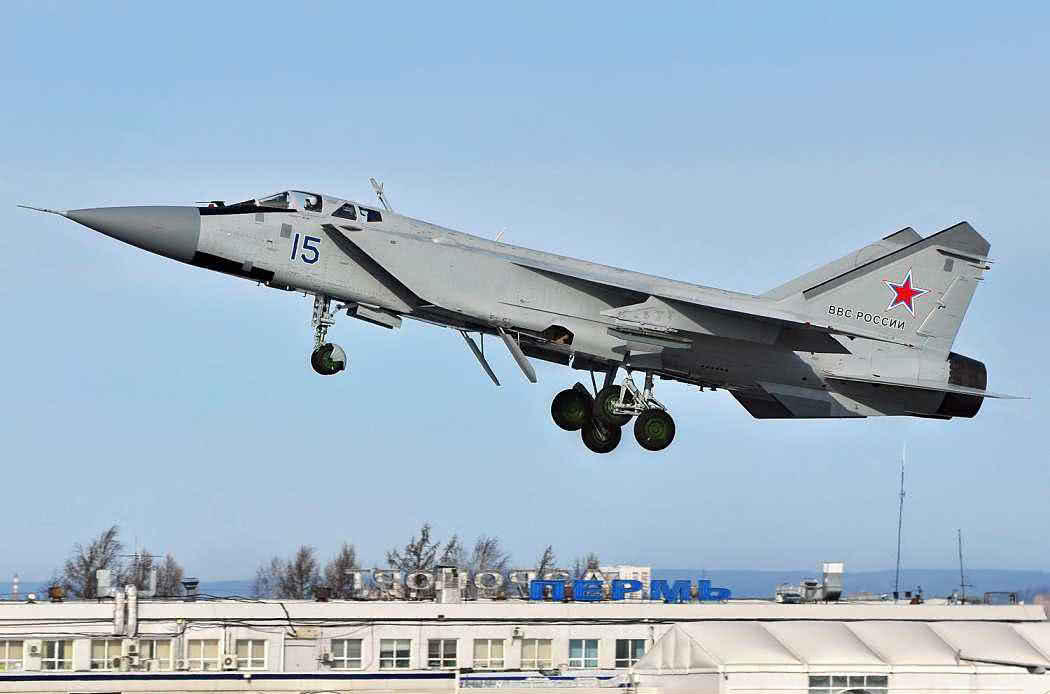 米格25战斗机雷达能在300米外烤熟兔子?这比