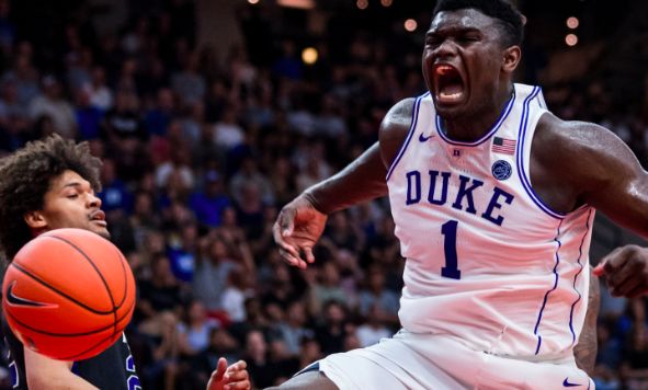 詹姆斯和麦迪组队打球,狂赢对手45分