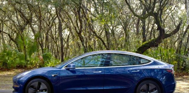 当今最火电动汽车——Model 3加速篇