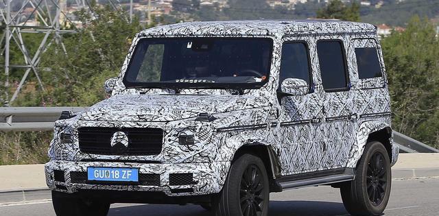 奔驰最强SUV换代！外观不变内饰大换血，豪华程度直逼E级