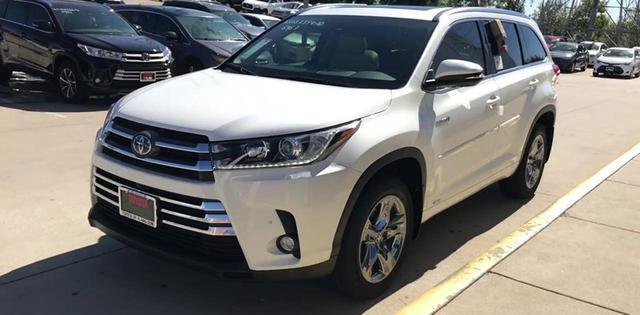 18款丰田汉兰达到店, 颜值要逆天!