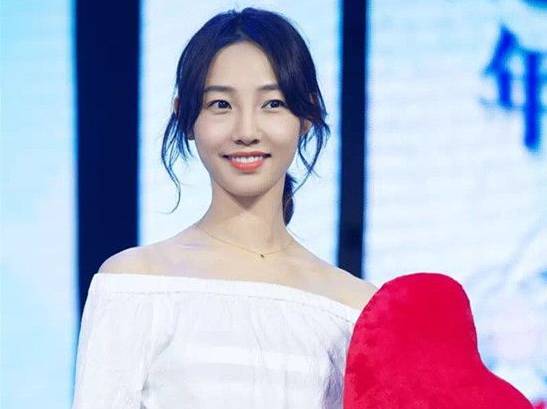 8款抖音网红八字刘海图片 任选一款你也能变身