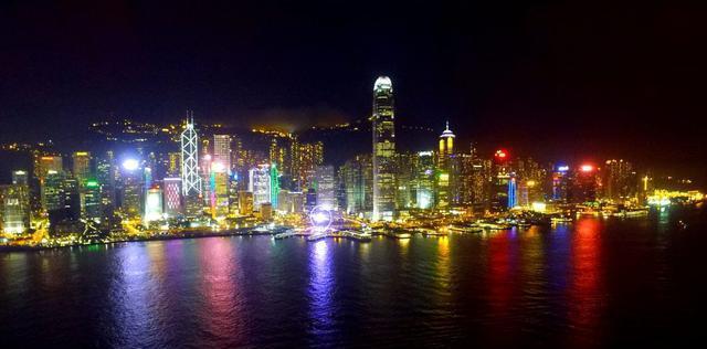 上海香港台北三地夜景对比, 你觉得哪个地方最