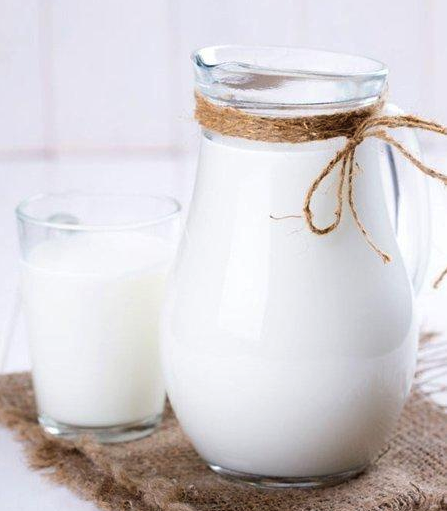 揭秘:有胃病的人到底能不能喝牛奶!