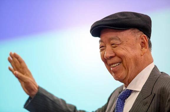 在18年福布斯香港富豪榜上,吕志和以190亿美