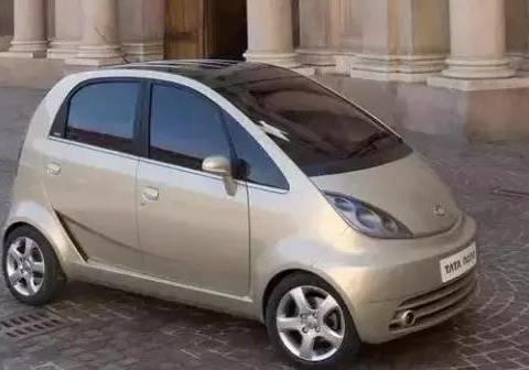 这神车又令车迷疯狂，油耗堪比摩托车，1万起是捷达都得抵抗不了