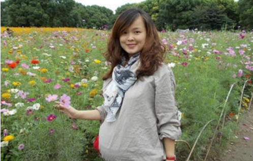 怀孕24周去医院做四维,医生看到宝宝表情后,痛骂孕妈不自爱