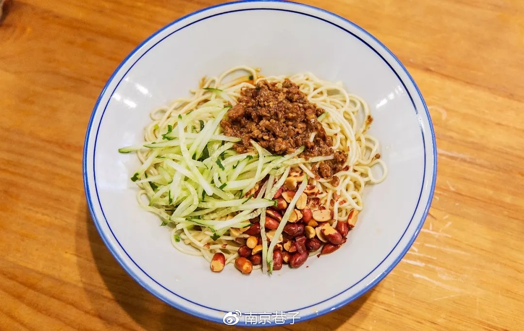 吃遍虹悦城后街,种下一大片草原