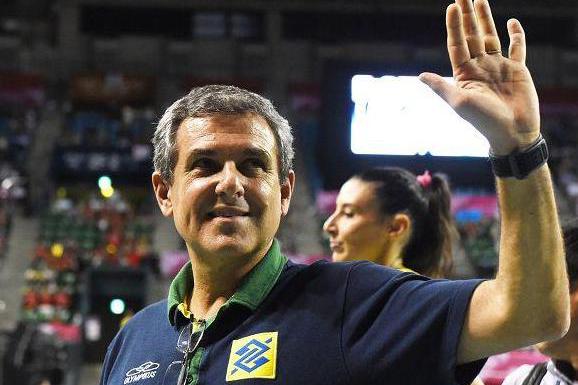 中国女排世界排名第一?真这么厉害?看看巴西