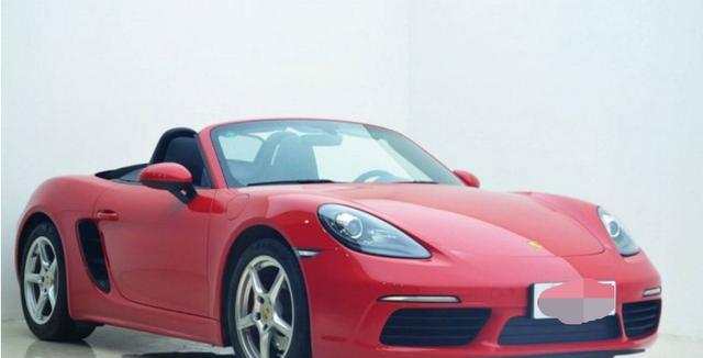 花70万买辆保时捷718, 开了半年想送回二手车市, 直言油耗伤不起