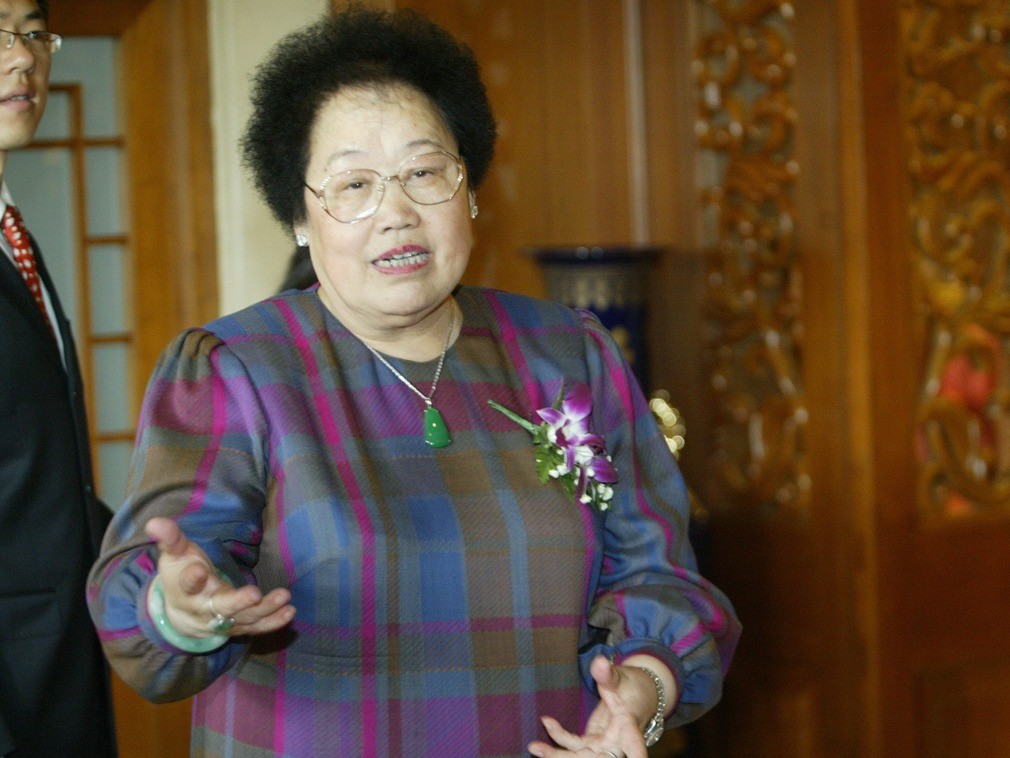 台湾富商如何令全家消失?...