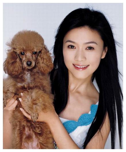 开挂的人生:21岁出道走红、31岁嫁豪门、39岁