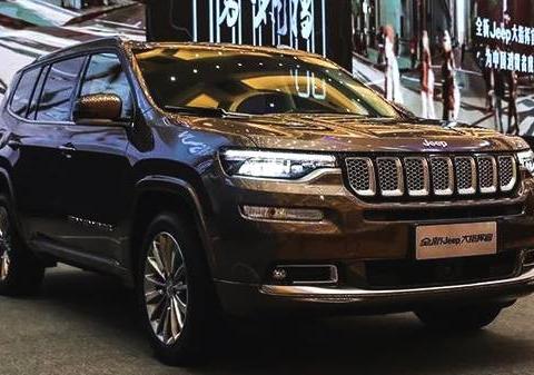 搭载全新2.0T和ZF的9at的jeep大指挥官，比途昂汉兰达都豪华