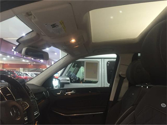 18款奔驰GLS550配置解析 奢华奔驰GLS500价格