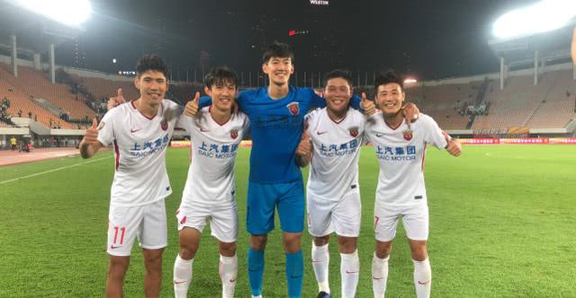 遗憾!中超冠军球队仅3人进国足:中场铁闸和武