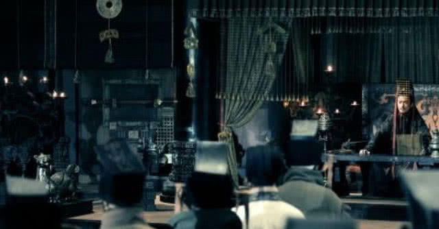 三国演义里常说，与你大战三百回合，那么三百回合是个什么概念？