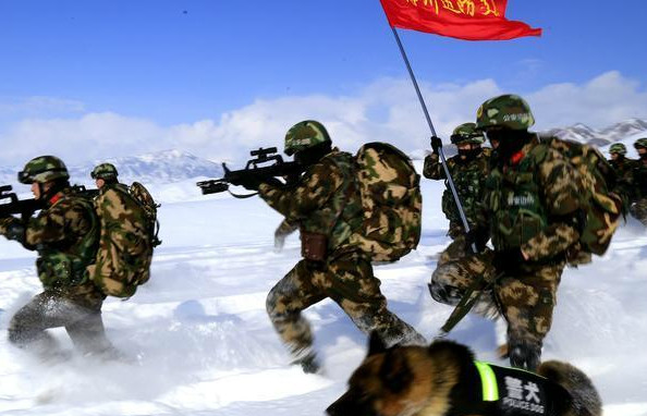 现在军人回家探亲,为什么都不愿意穿军装,不好