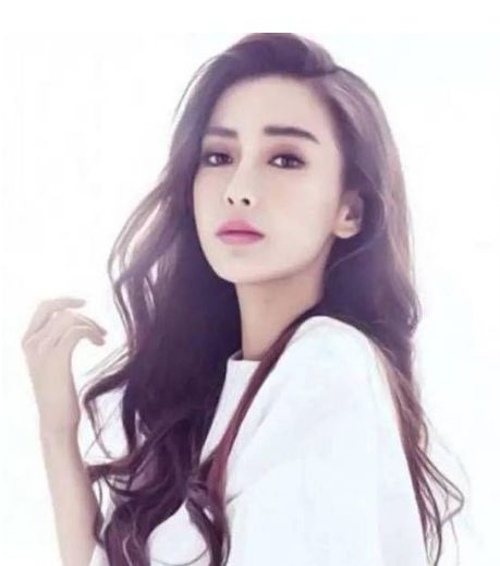 外国人听到杨颖英文名后偷笑,翻译过来竟是那