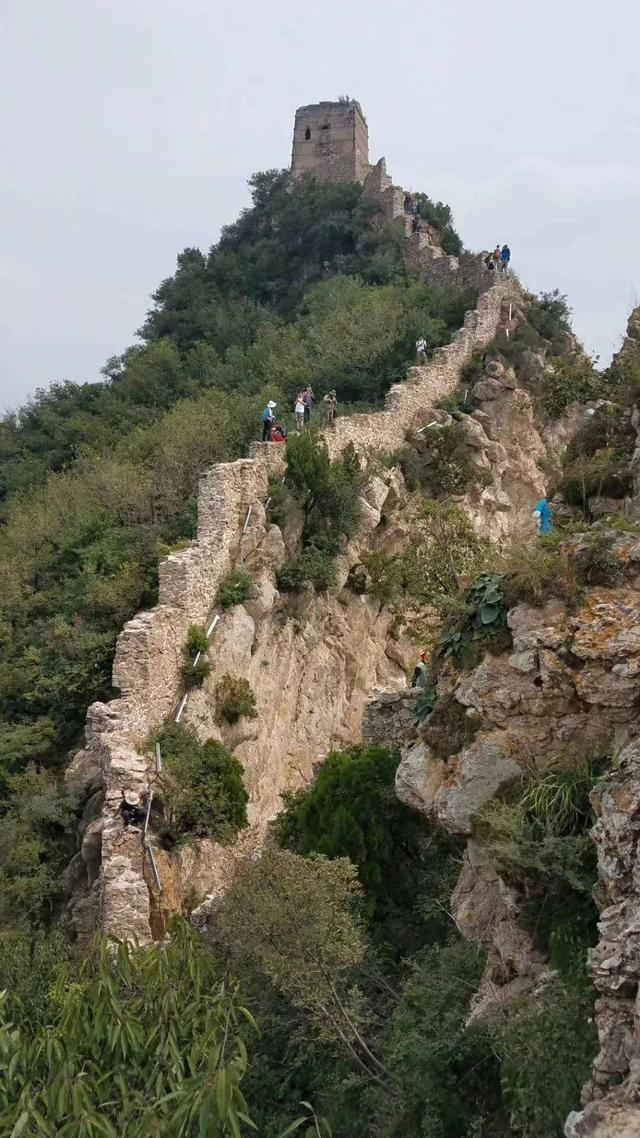 中国最危险的长城，每年都有驴友坠崖毙命，却挡不住他们追求刺激