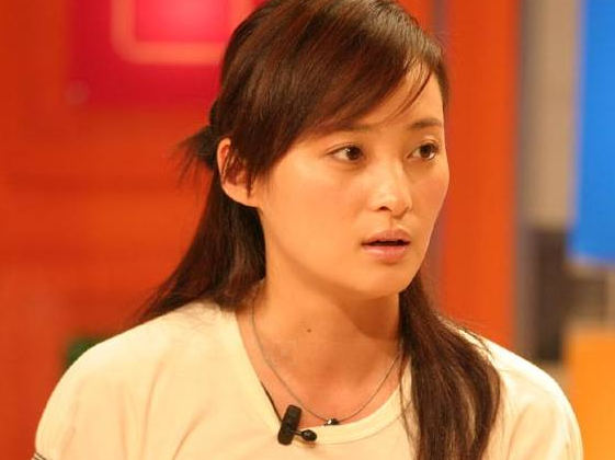 蒋勤勤和孙俪太像双胞胎了,4张图有一张是蒋勤勤,你能