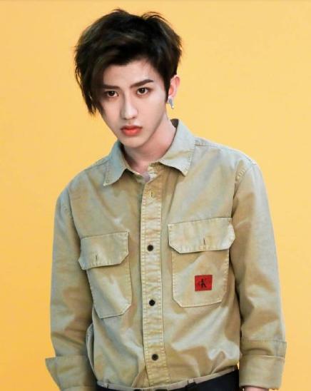 《偶练》蔡徐坤、李希侃相继登央视,这位练习