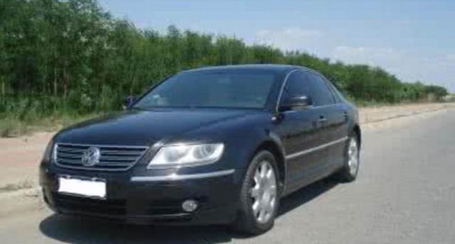 碍于面子把车借给朋友, 结果可惜了这W12的大众辉腾