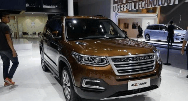 这款国产车车身超5米, 搭配2.0T发动机, 售价15万!