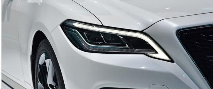 丰田全新皇冠, 外观比路虎还霸气, 这下没有卖不动的理由了