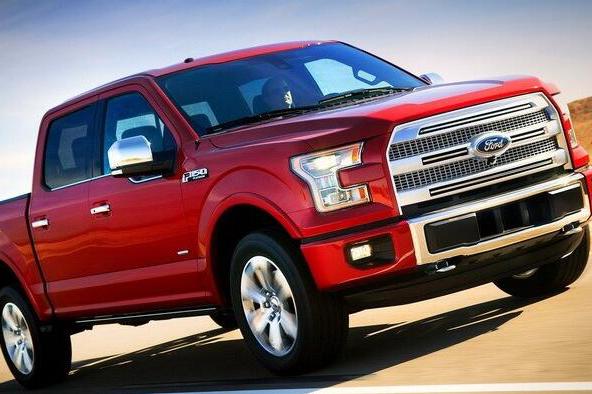 这车外观太霸气，普拉多在它眼里，就是个“弟弟”