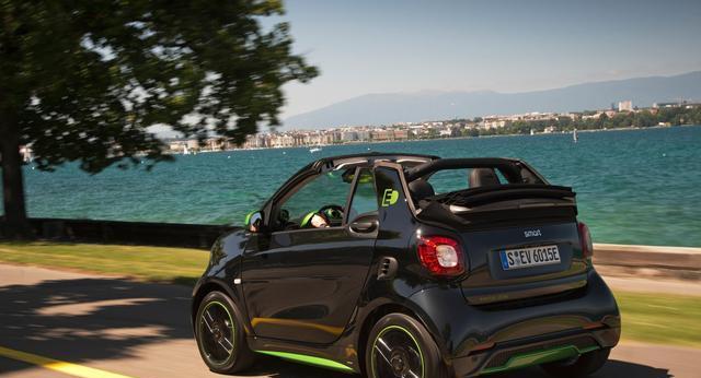 这辆B级车号称小宾利, 曾是美国代表车系, 现在中国却无人问津