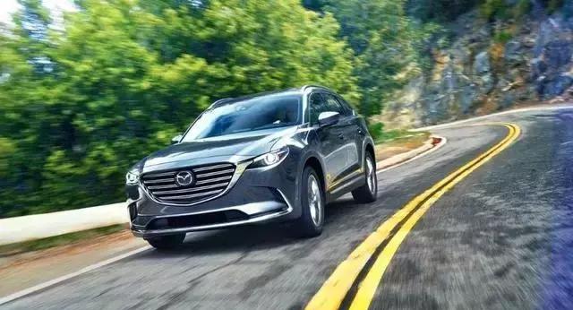 大7座5米车身, 22万, 四驱配2.5T动力, 看到它途昂都慌了