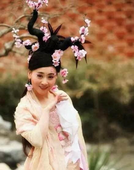 婚纱照丑哭了_丑哭了图片