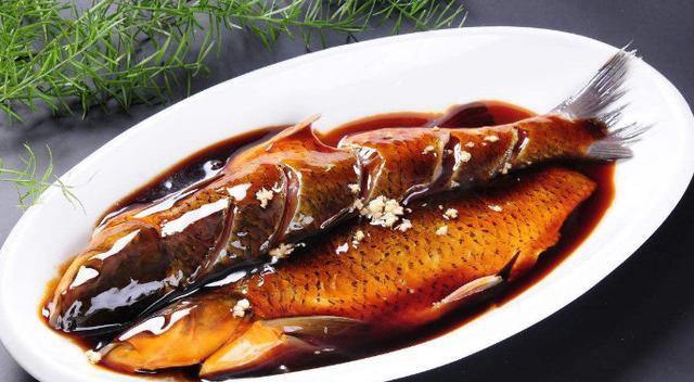 杭州4道必吃的名菜，西湖醋鱼垫底，第一薄皮嫩肉，超好吃