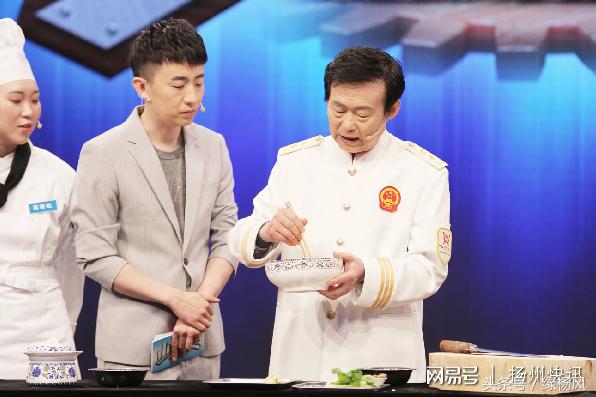 赞!淮扬菜鲍鱼57大师做成红焖龙虾狮子头清炒小时图片