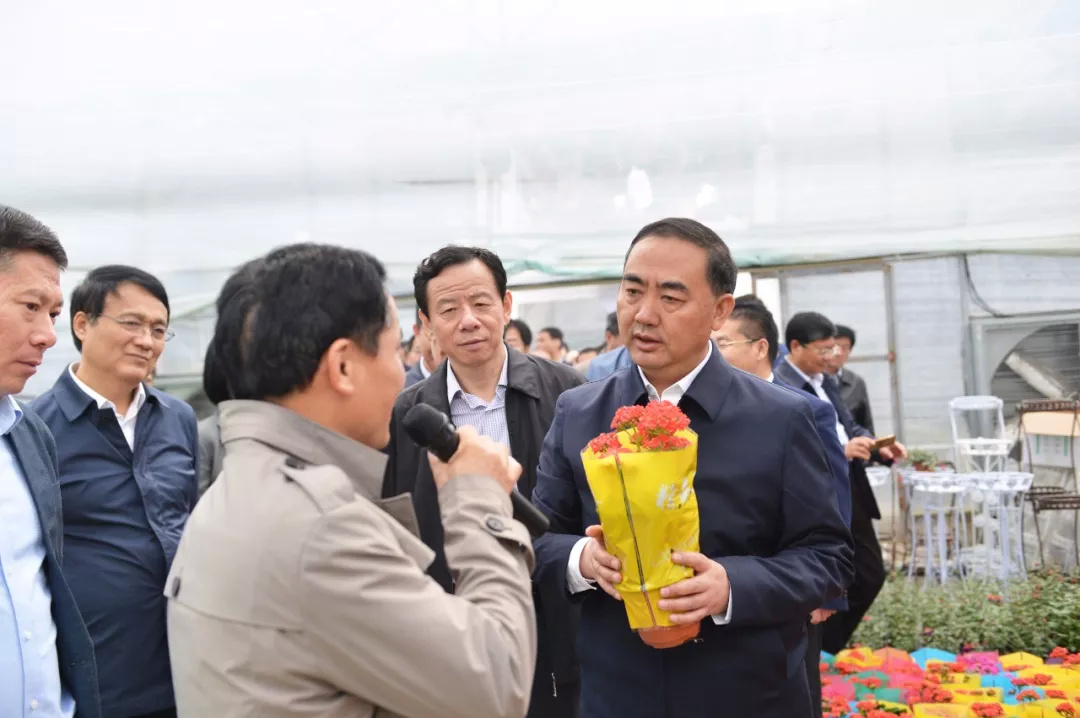 全市产业扶贫工作现场推进会在太和召开